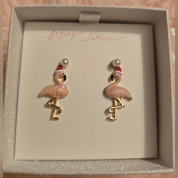 Betsey Johnson Santa Flamingo Earrings! - Picture 11 of 13